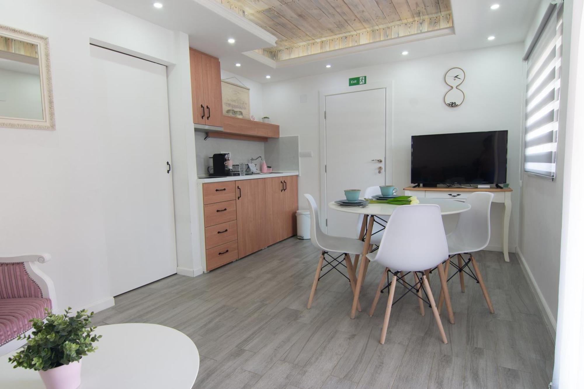 Gardenlux Vrdnik Apartment Bagian luar foto